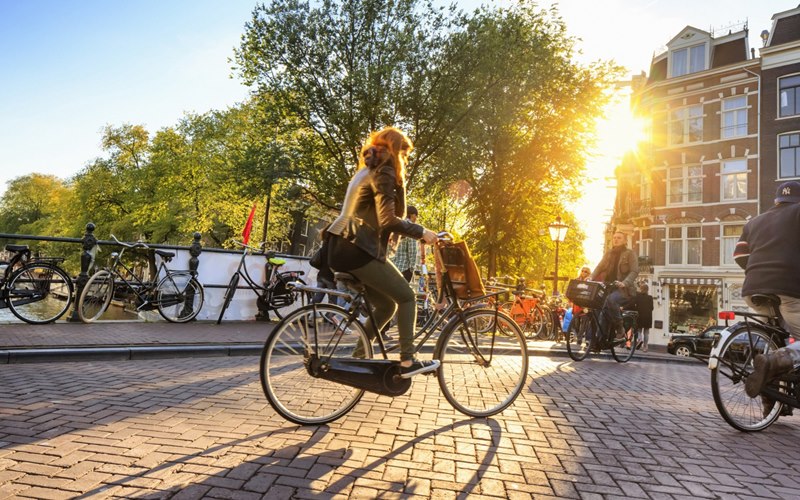  Xe đạp trở thành một biểu tượng không thể thiếu ở Amsterdam