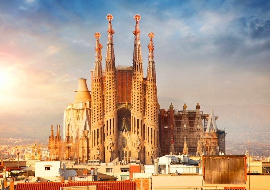thánh đường Sagrada Familia ở Tây Ban Nha 