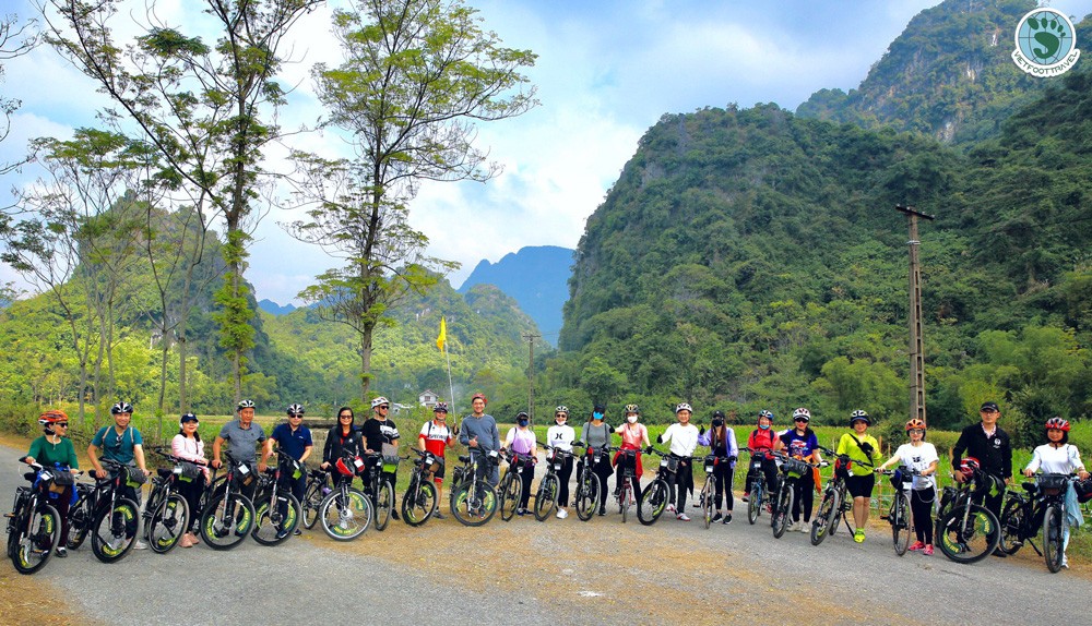 Viet Bike Tours: Suối Nóng Kim Bôi - Đập Thủy Điện Hòa Bình