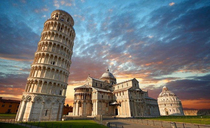 Tháp nghiêng Pisa và những câu chuyện thú vị