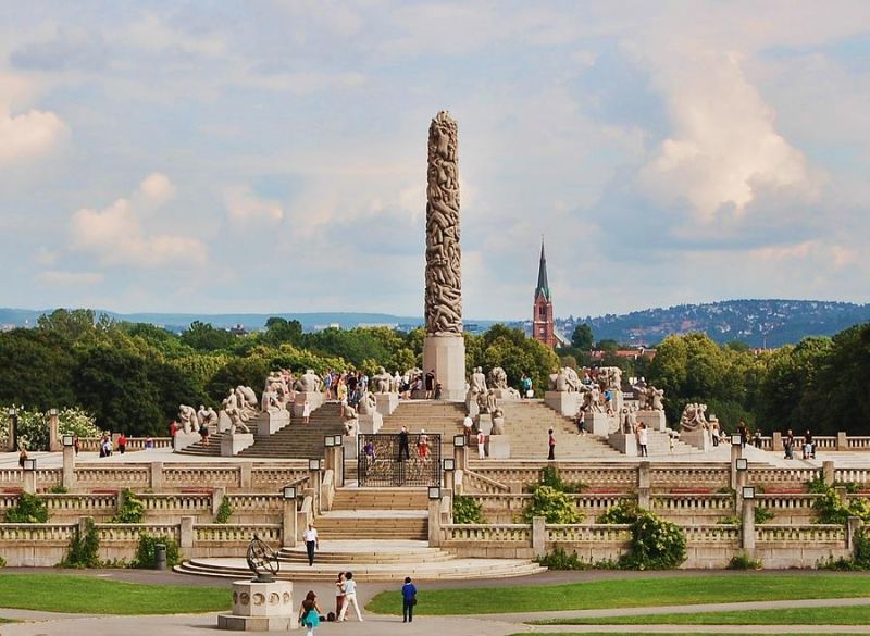 Vigeland - công viên trưng bày những bức tượng kỳ lạ nhất thế giới