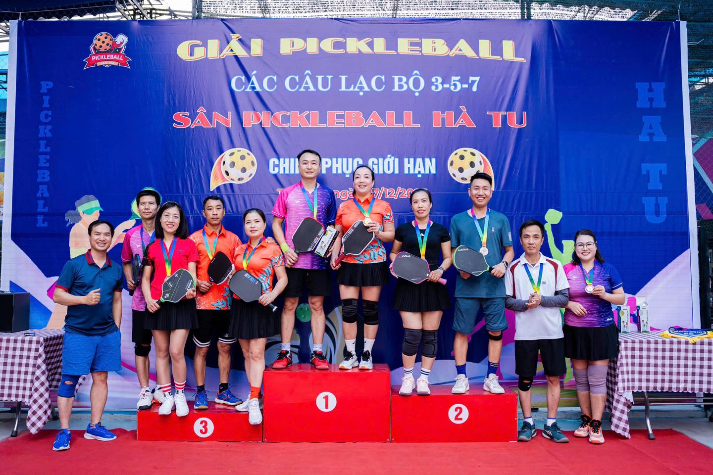 VIETFOOT TRAVEL – LAN TỎA GIÁ TRỊ DU LỊCH KẾT HỢP THỂ THAO TẠI HẠ LONG