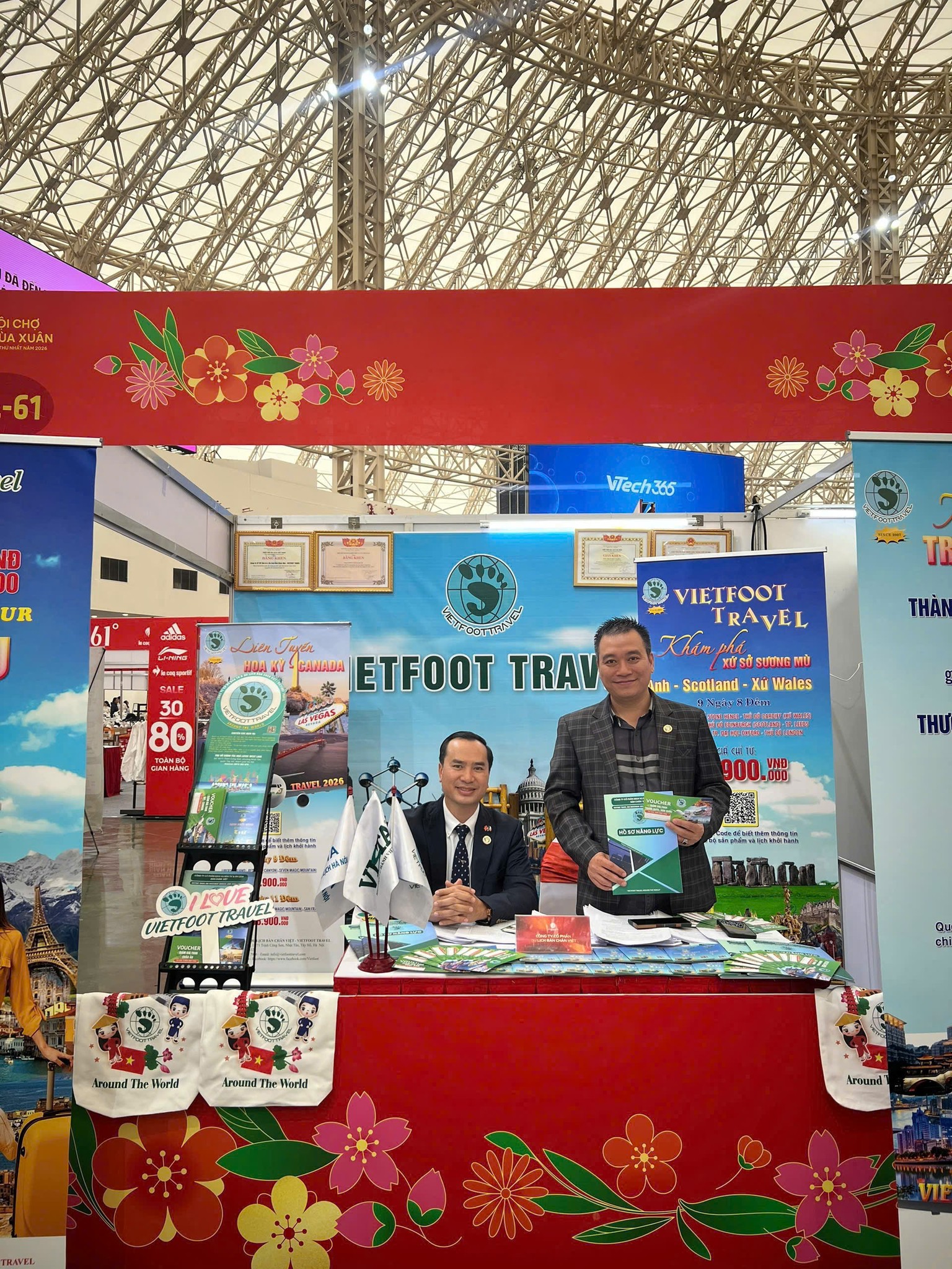 VIETFOOT TRAVEL RỘN RÀNG ĐÓN XUÂN 2026 TẠI HỘI CHỢ MÙA XUÂN
