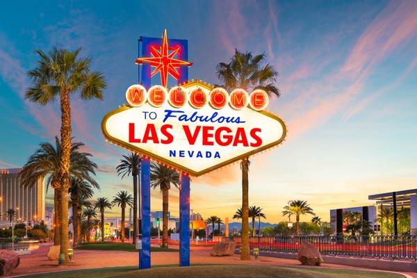 LAS VEGAS - LOS ANGELES - QUẬN CAM (ĂN 3 BỮA)
