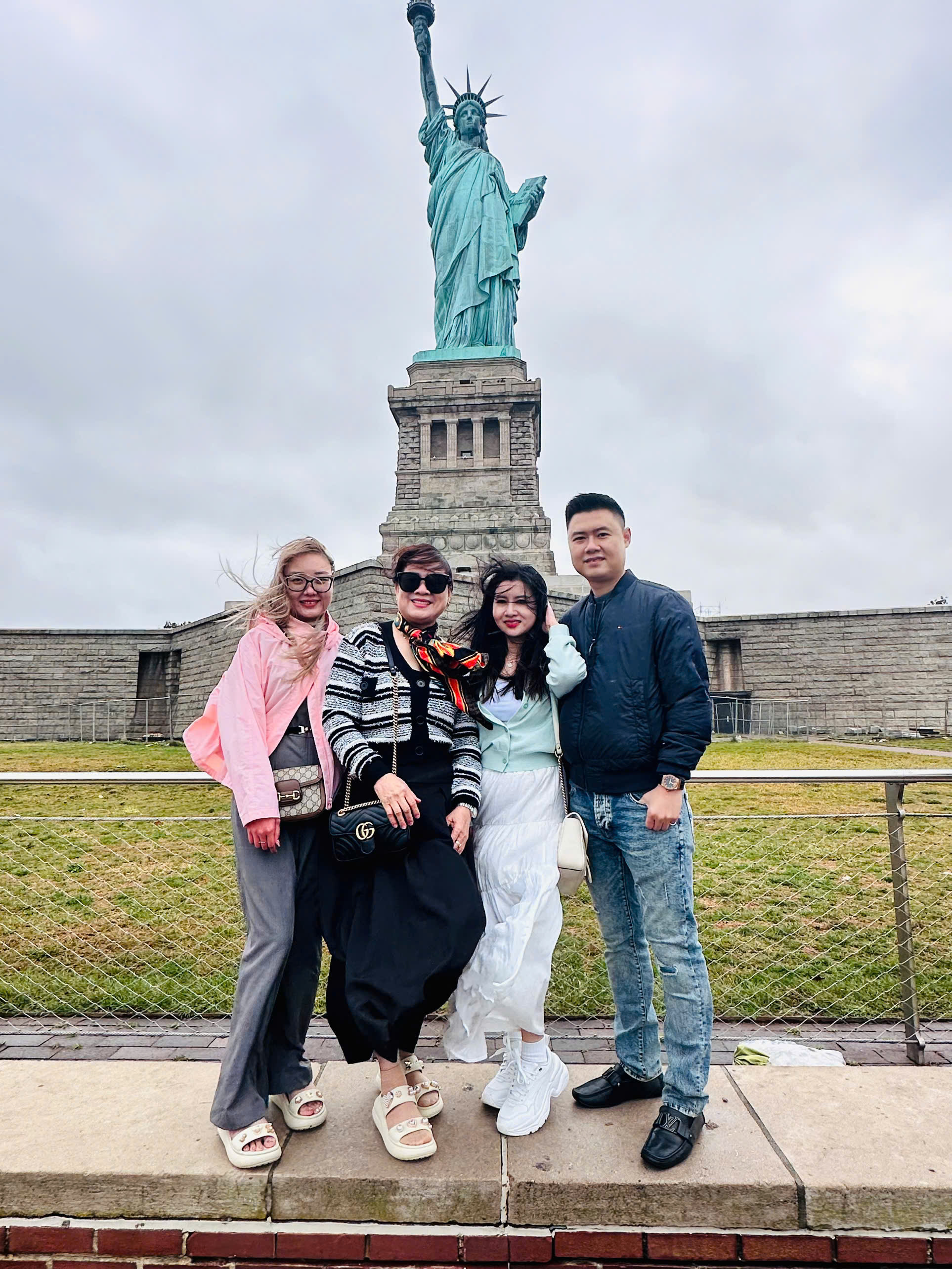 NEW YORK CITY TOUR  (ĂN 3 BỮA)