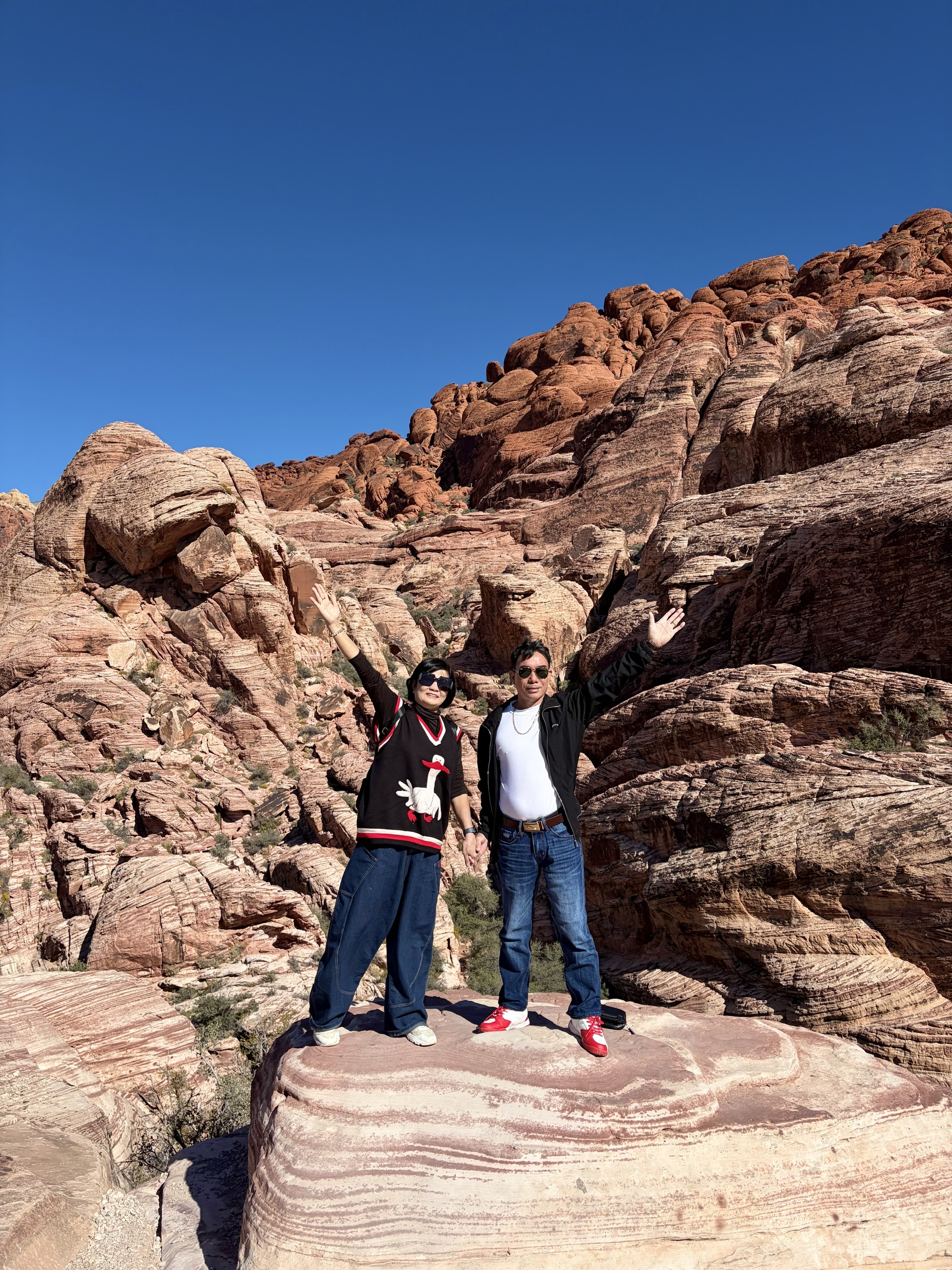 LAS VEGAS - HOOVER DAM – RED ROCK  (ĂN 3 BỮA)
