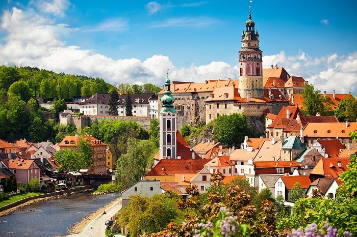 LINZ – CESKY KRUMLOV – PRAGUE